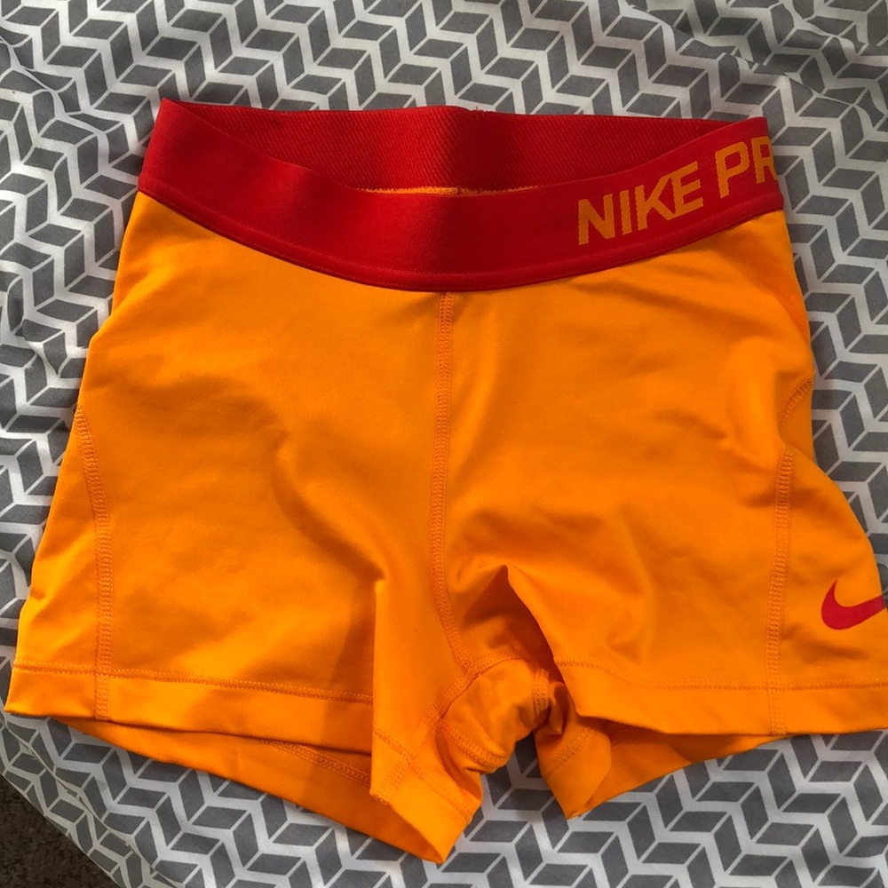 Nike spandex